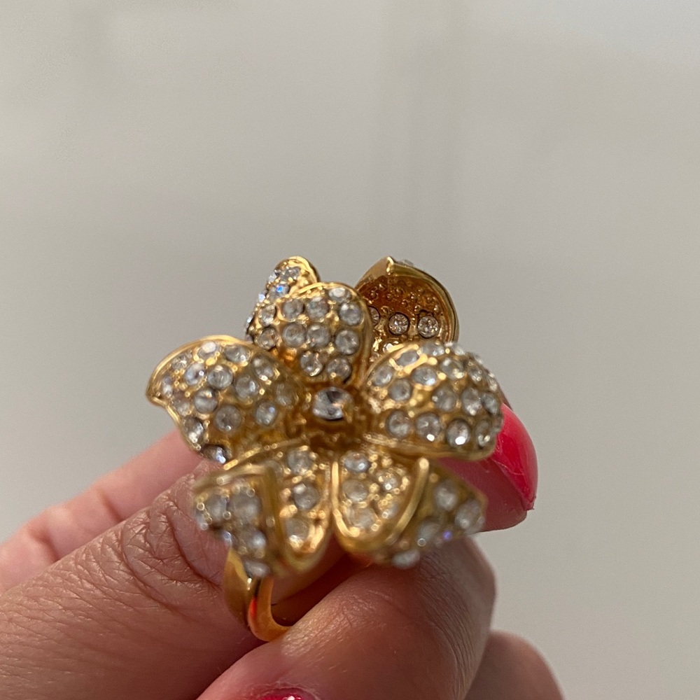 Flower ring - Picture 5 of 7